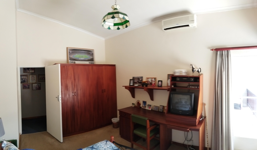 4 Bedroom Property for Sale in Bothasrus Eastern Cape